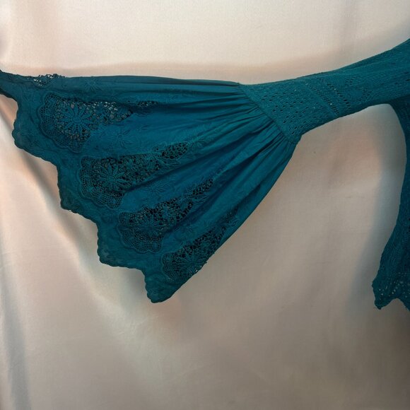 Free People Turquoise Once Upon A Time Bell Sleeve Peasant Top SM NWOT - Picture 10 of 17